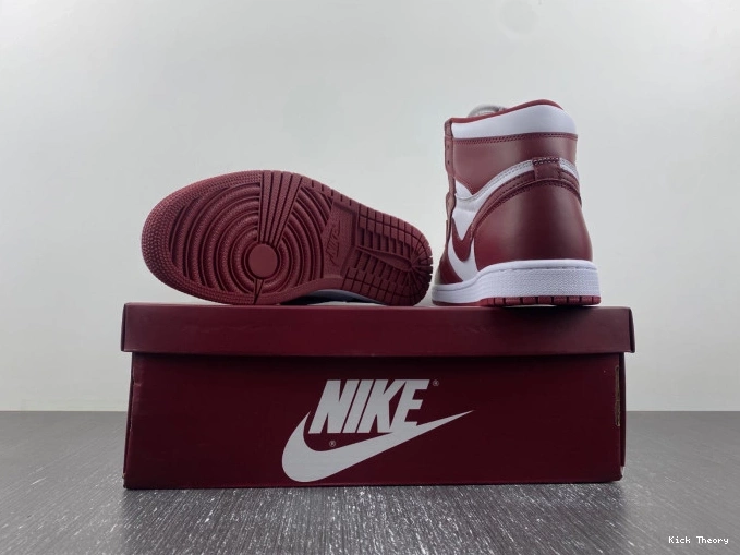 Kick Theory DZ5485-160 High OG Air Team Jordan 1 Red 0812